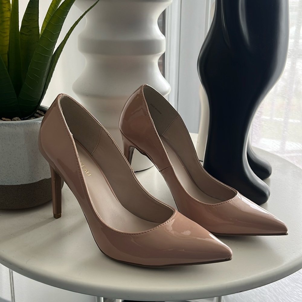 Nude Heels - Size 6 1/2